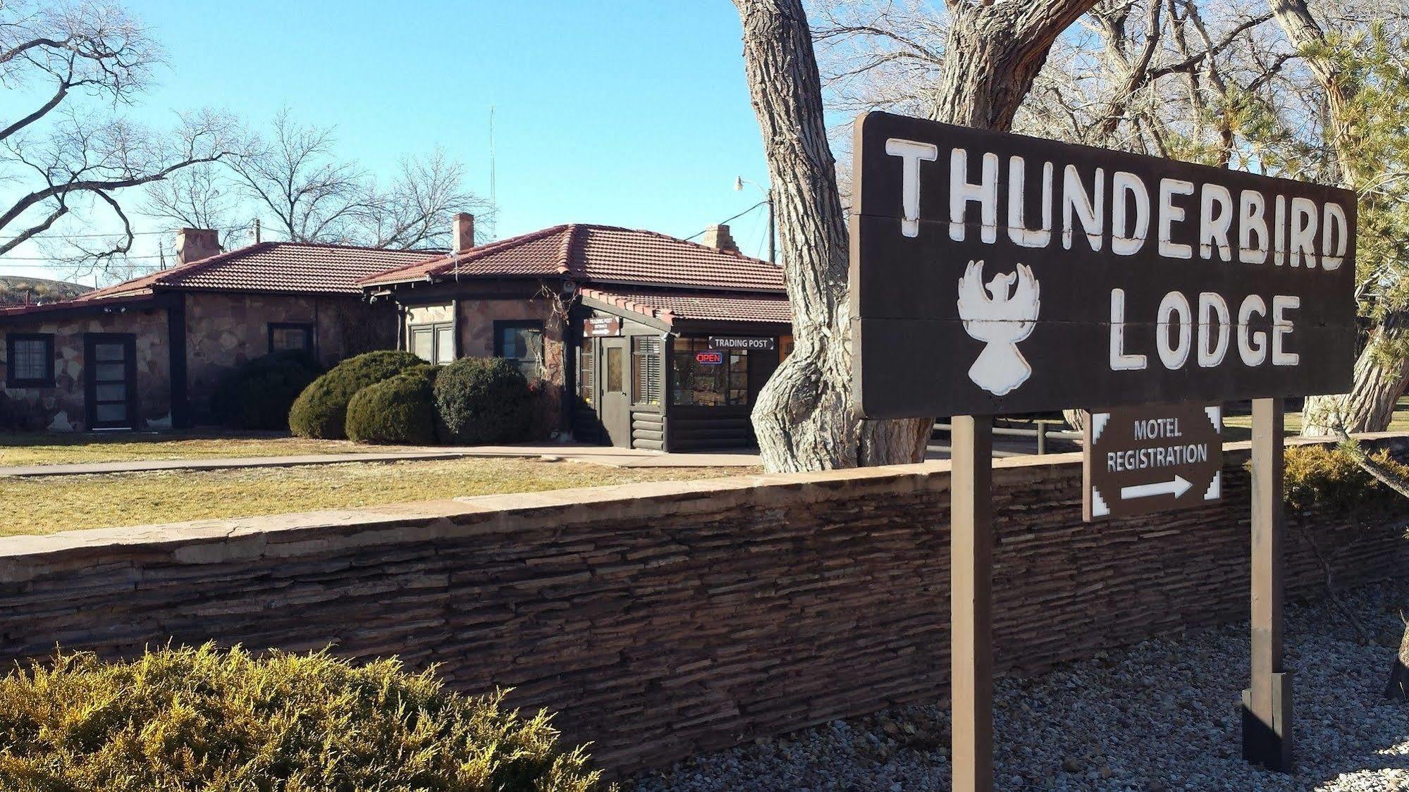צ'ינלה Thunderbird Lodge מראה חיצוני תמונה