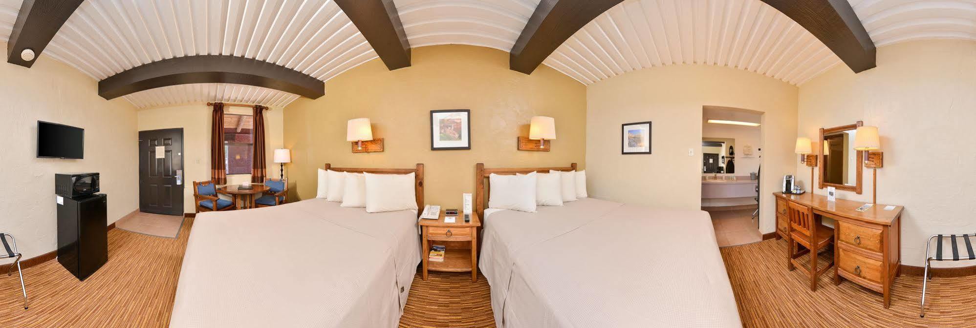 צ'ינלה Thunderbird Lodge מראה חיצוני תמונה