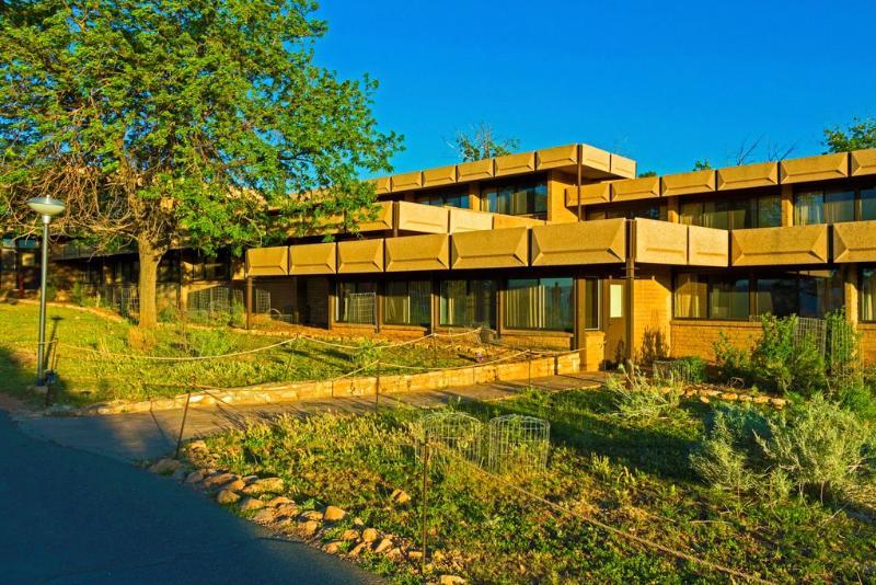 צ'ינלה Thunderbird Lodge מראה חיצוני תמונה